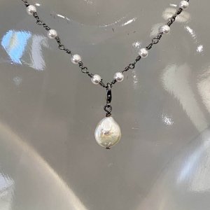 Pearl on Gunmetal Choker